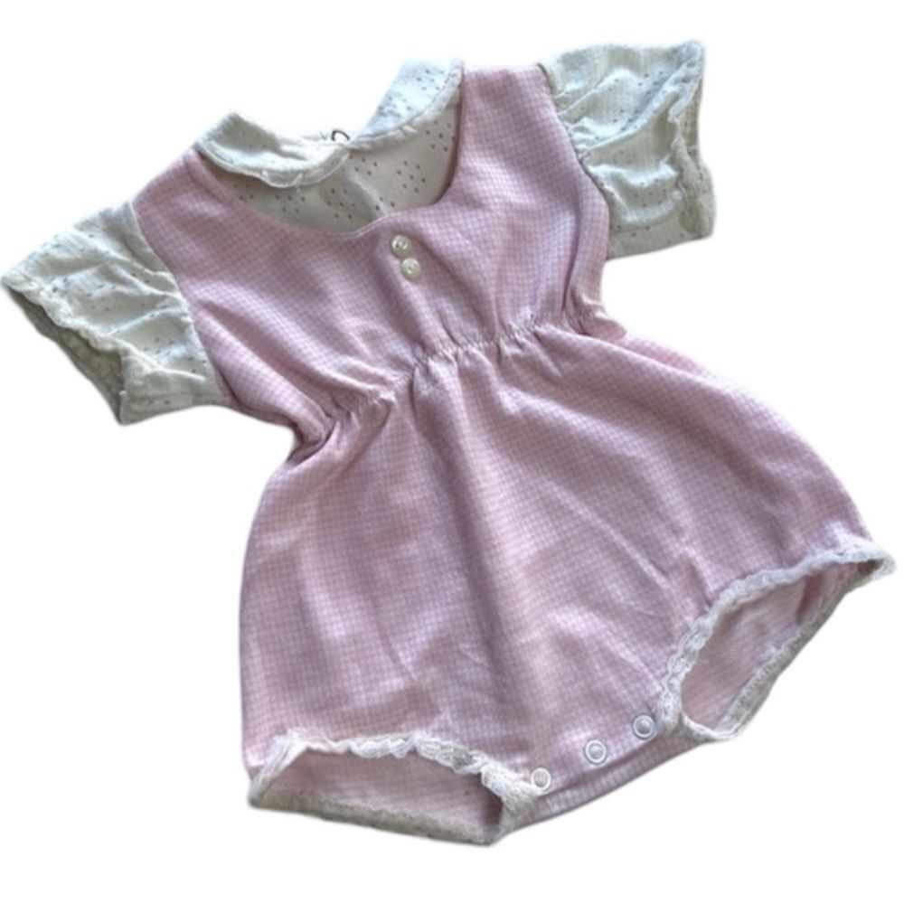 Lovely Vintage 1960s Pink Plaid Twofer Collared Eyelet Romper Playsuit